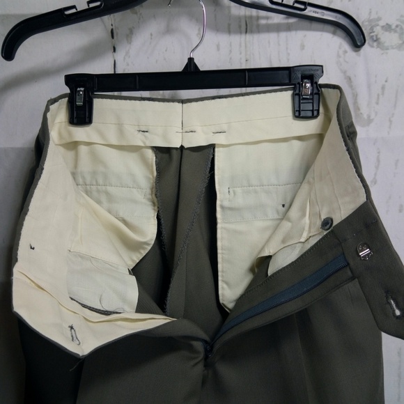 Botany 500 Gladiator 41R Tannish Taupe 2pc Suit - Picture 8 of 8